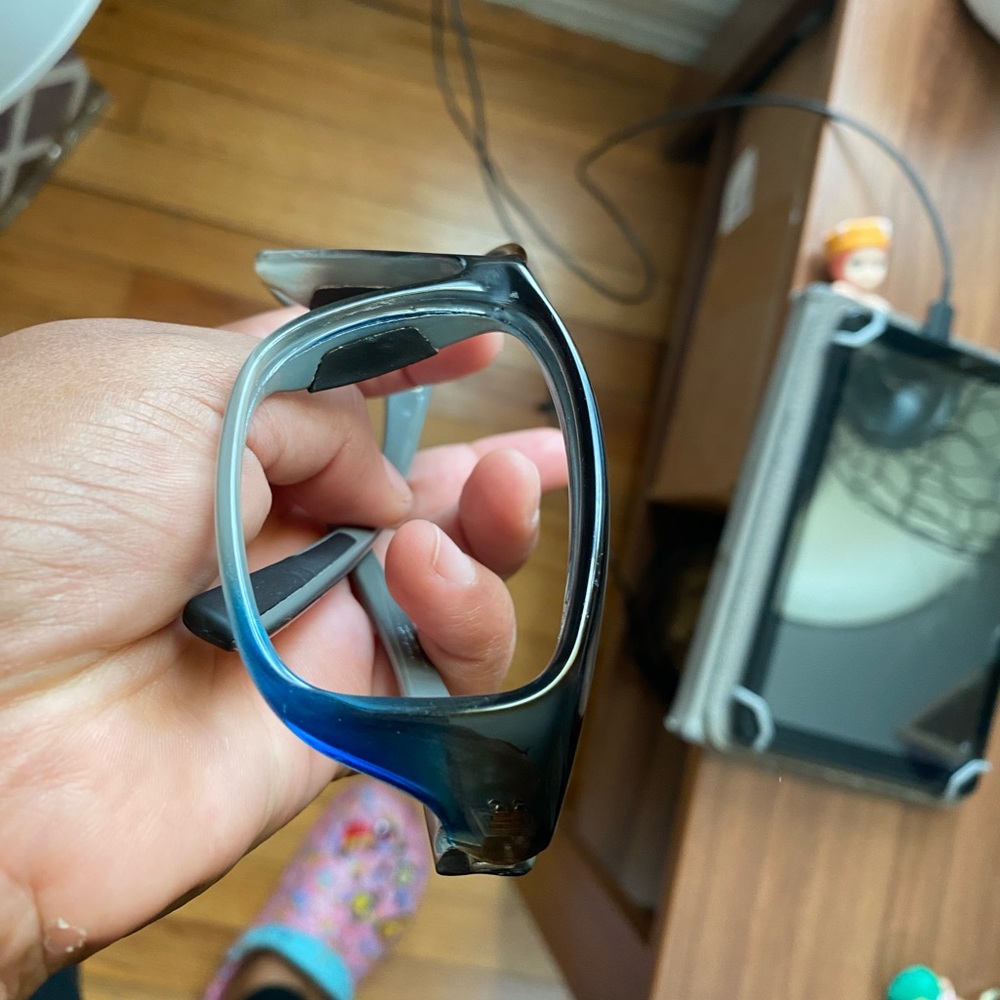 Maui Jim Blue and Gray Sunglasses le falta el cristal - Picture 2 of 4
